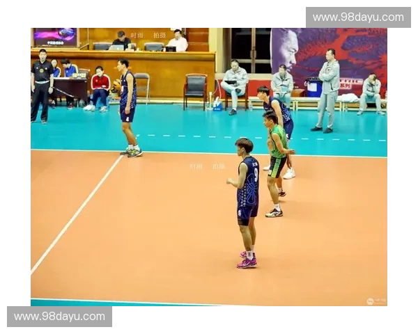 围绕迅雷足球比赛探寻球队战术演变与激情时刻纪实全景呈现赛场风云